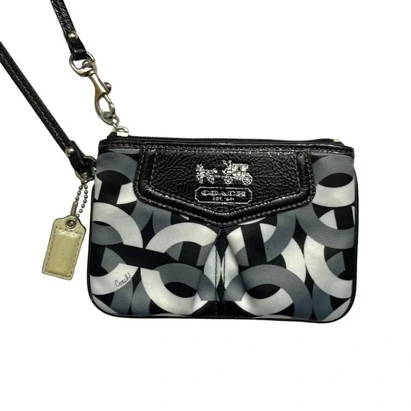 Coach chainlink madison black white gray wristlet bag