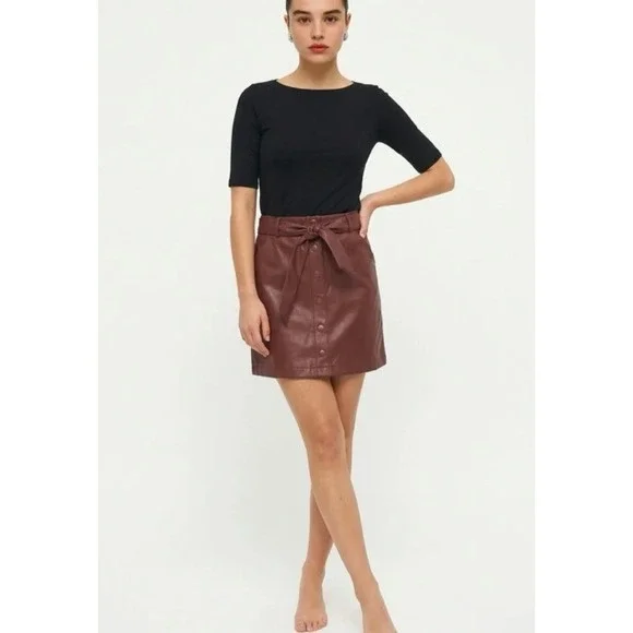 Abercrombie & Fitch Vegan Leather Mini‎ Skirt Burgundy Brown Button Front Small