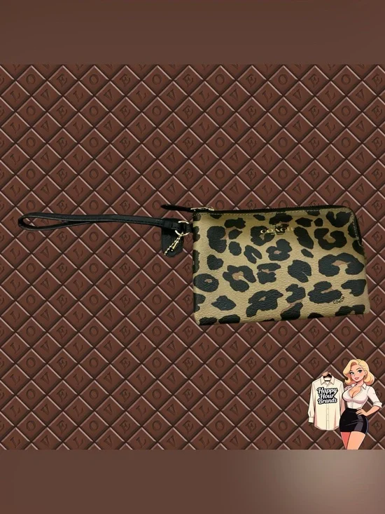 COACH Leopard Print Corner Zip Wristlet Pouch Card Wallet Phone Case