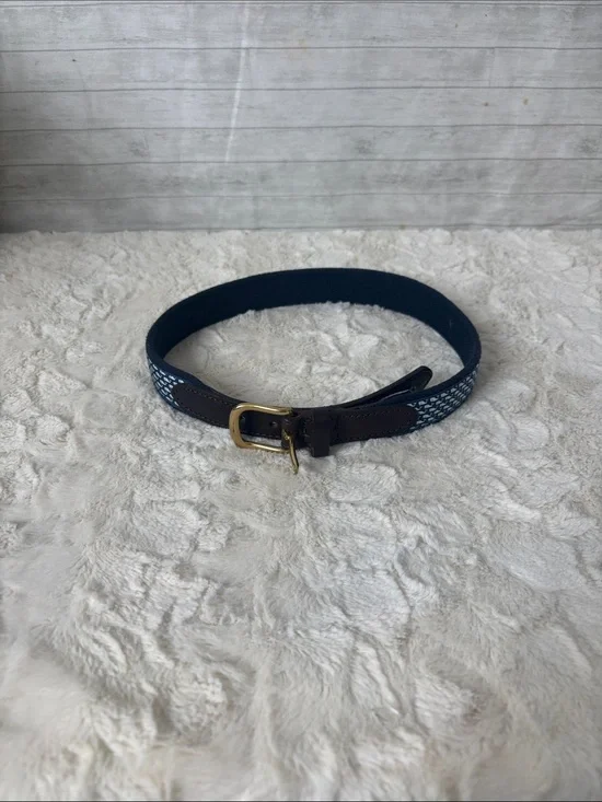 Vineyard Vines Navy Woven Belt with Brown Leather and Gold Buckle(A249)