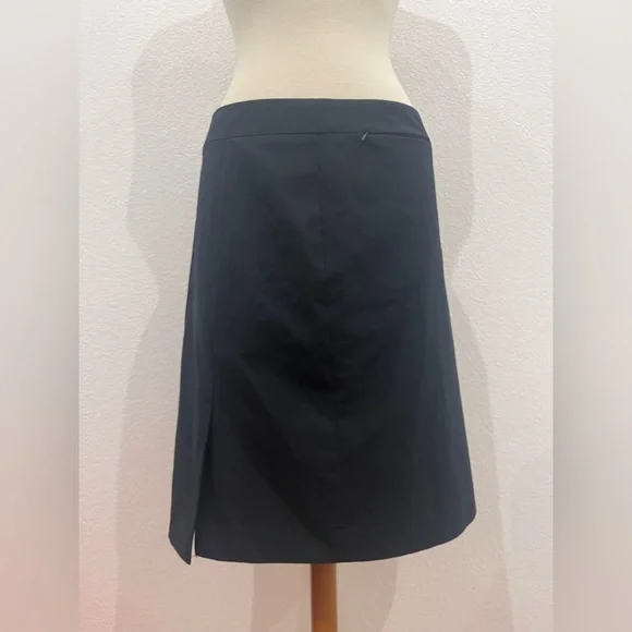 OOBE 8 Black Lined Knee-Length Straight‎ Skirt with Double Slit and Pocket.