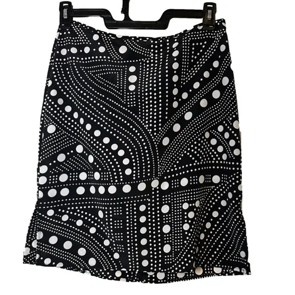XHILARATION Size M Pencil Skirt