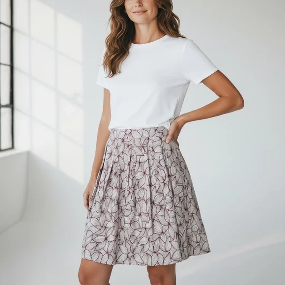 CLUB MONACO Cotton SKIRT Size‎ 4 Maroon Floral Pastiche Embroidery on Cream