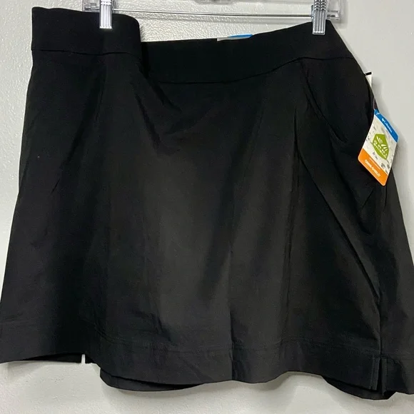Columbia Jet Black‎ Adventure Skirt