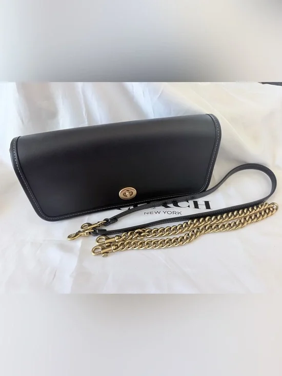 Coach The Dinky Limited Re-edition 1974 Gold Chain