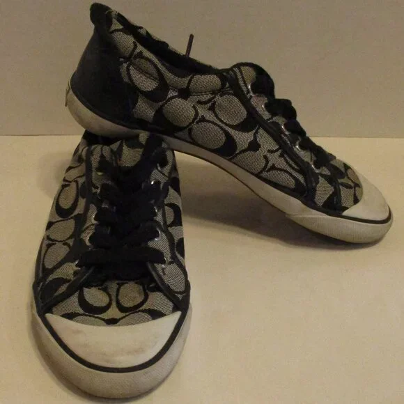 Coach Barrett Shoes Woman Size 8 Black White Travel Vacation Cruise Summer Shoes