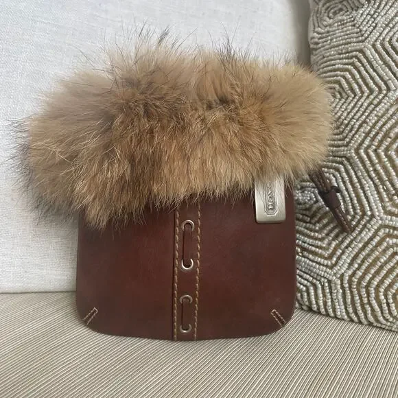 Rare Coach 2004 Special Edition Genuine Coyote Fur Wristlet Clutch NWOT Archival