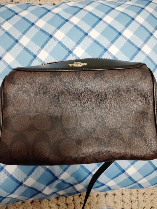 Small Coach Purse Excellent Condition