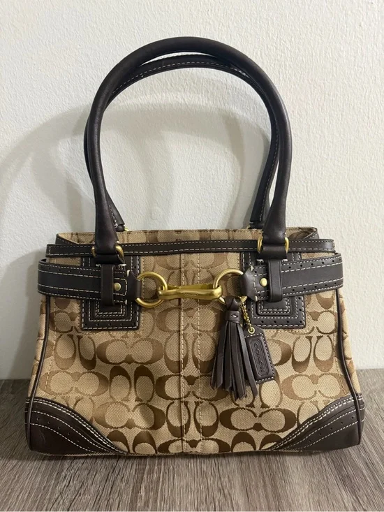 Coach Signature Shoulder Bag Purse 10507 Brown Tan Leather Classic Everyday
