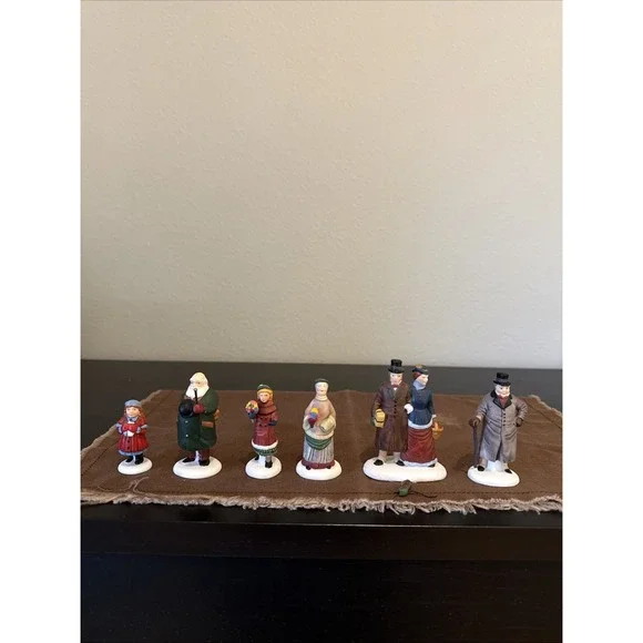 Lot Of‎ 6 Department  56 Replacement Figures (one is Flawed)