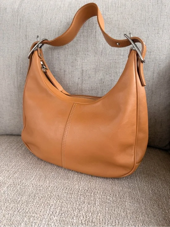 Coach Camel Vintage Legacy Zoe Hobo