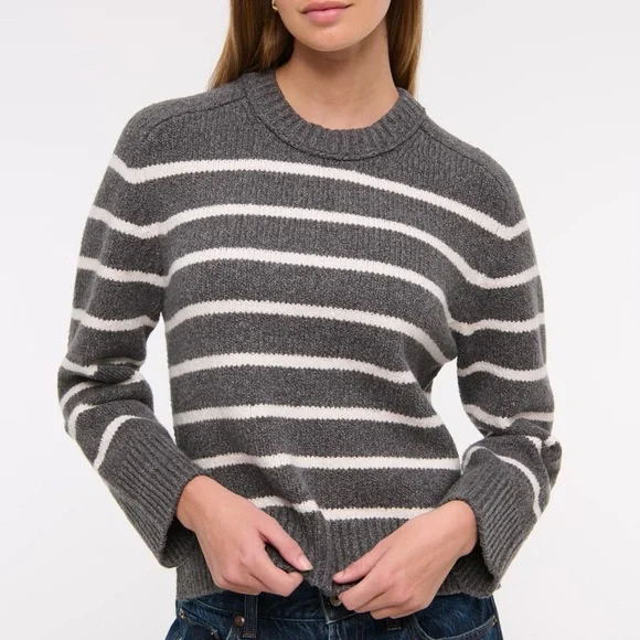 NWT Abercrombie & Fitch A&F Madeline Textural Crew Sweater - Dark Grey Stripe