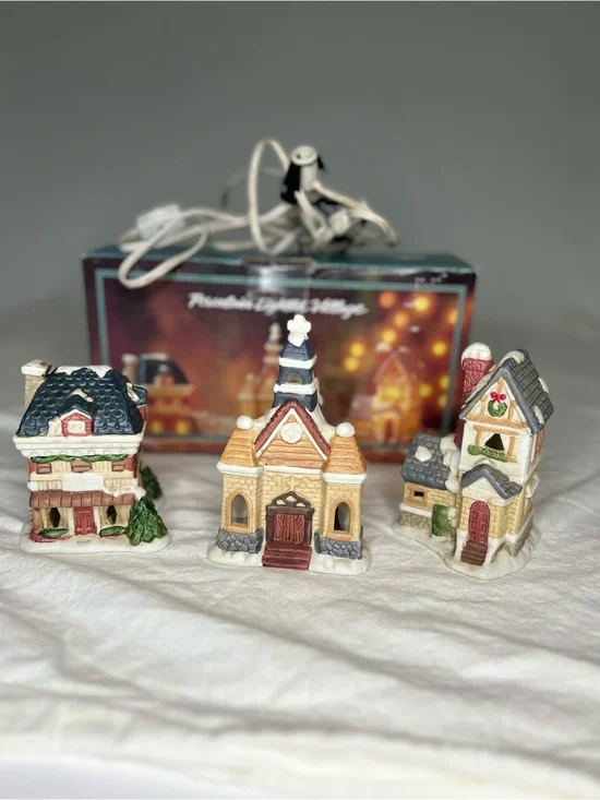 Vintage 1993 Dayton Hudson Porcelain Lighted Christmas Village Set of 3 Houses