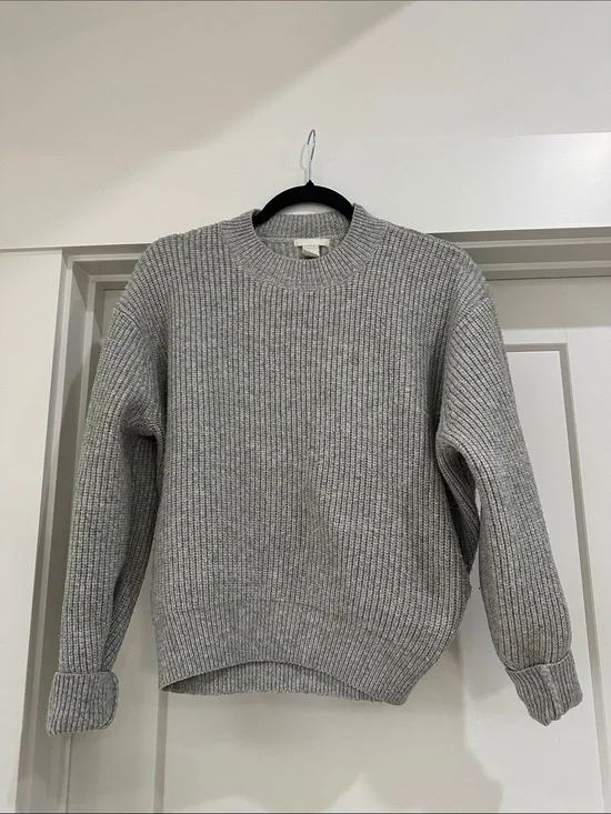 H&M KNIT Women's Gray Ribbed Crewneck Sweater