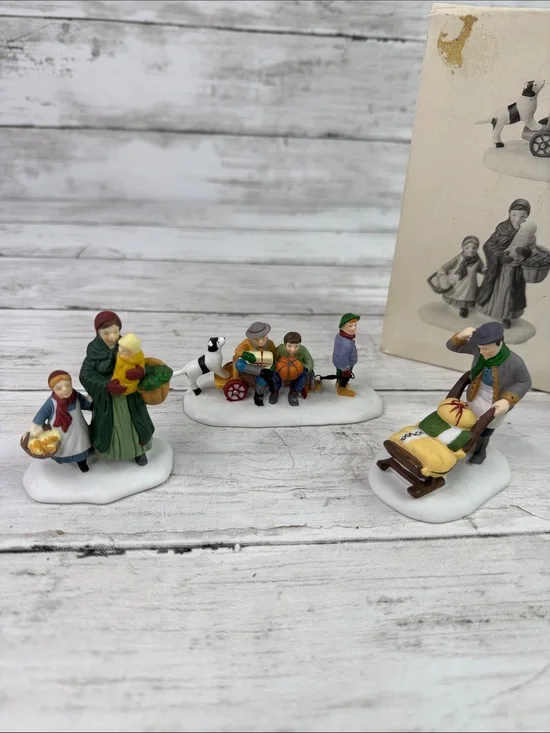 Dept 56 Heritage Village Collection Set of 3 Market Day 5641-3 W/ Box