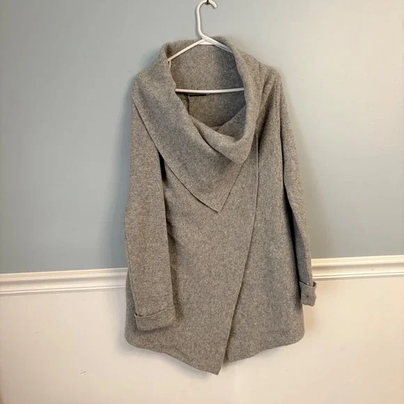 NWT Chiaramente Italy Grey Wool Blend Draped Wrap Cardigan Sweater Cozy Large