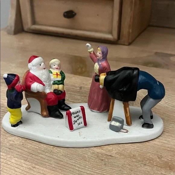 Vintage Lemax “Photo with Santa” Dickensvale Christmas Village 1994 Figurine