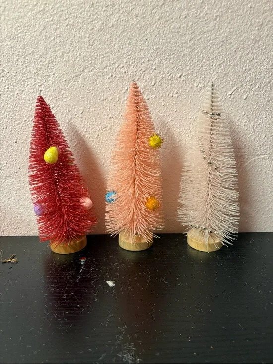 Set of 3 Bottle Brush Christmas Trees Red Pink White Wood Base Holiday Decor