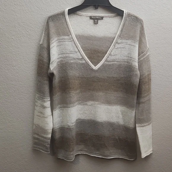 Tommy Bahama Sweater Womens Size M Wool Mohair Tunic Knit Color Block