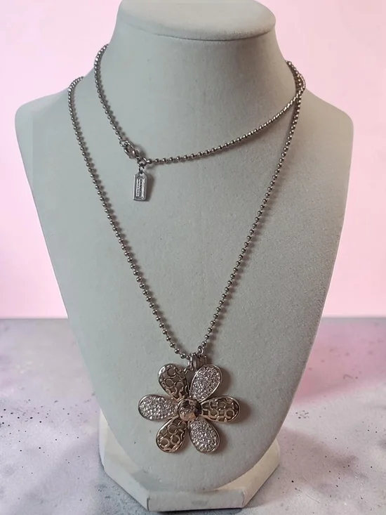 COACH Daisy Long Necklace, Gold Tone Vintage