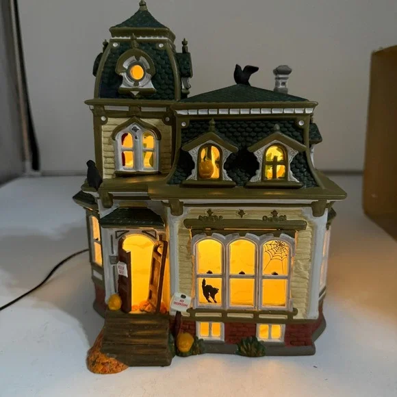 Dept 56 Haunted Mansion Snow Village 54935 With Box Tested Working