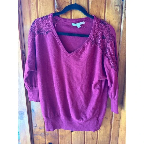Lauren Conrad V Neck Lace Shoulder Sweater Berry Red 3/4‎ Sleeve Women's XS