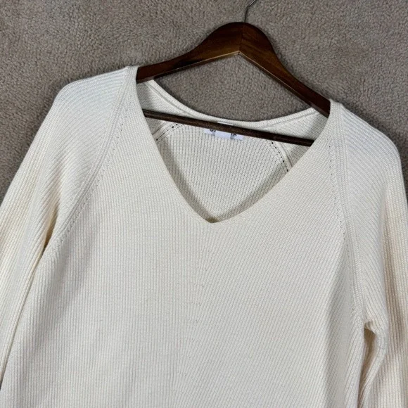 Athleta V-Neck Sweater Womens Small Cream Ribbed Raglan Long Sleeve Pullover