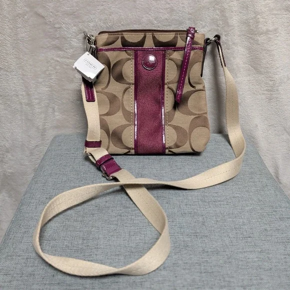 New Coach Signature Khaki Passion Berry‎ Trim Crossbody Swingpack Bag F48806