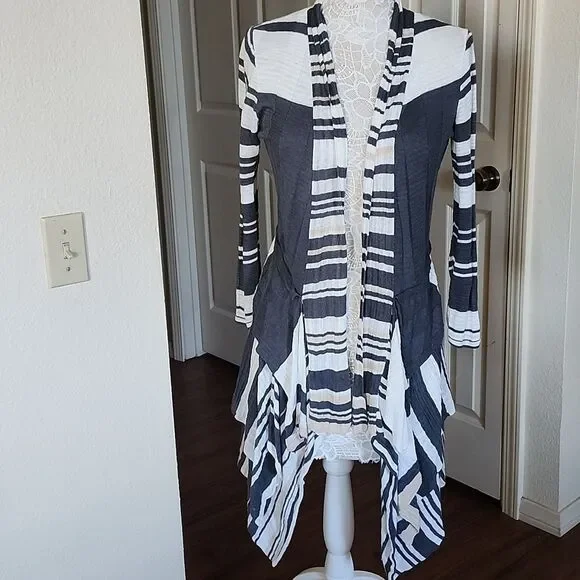 NIC+ZOE  Flyaway Linen Blend Waterfall Drape Boho Hippie‎ Cardigan Size Small