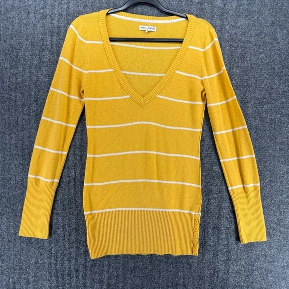 Aeropostale 90s Sweater Women L Yellow Striped V-Neck Pullover Fitted Y2K Grunge