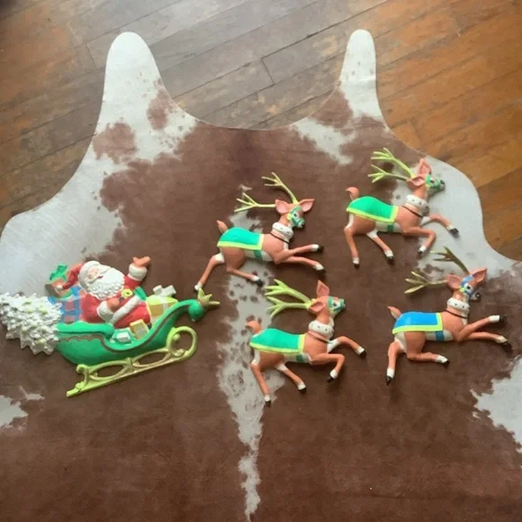 Vintage Plastic Santa Sleigh & Reindeer Wall Decoration 1960’s
