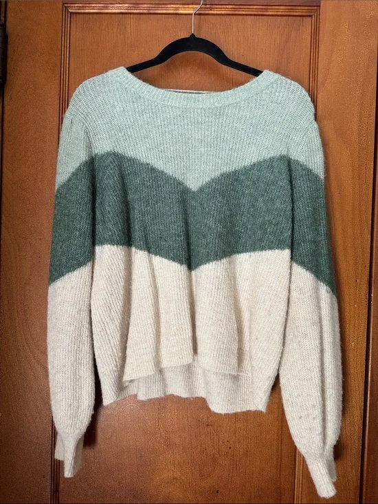 Vero Moda Chevron Crewneck Sweater in Mint, Forest & Cream