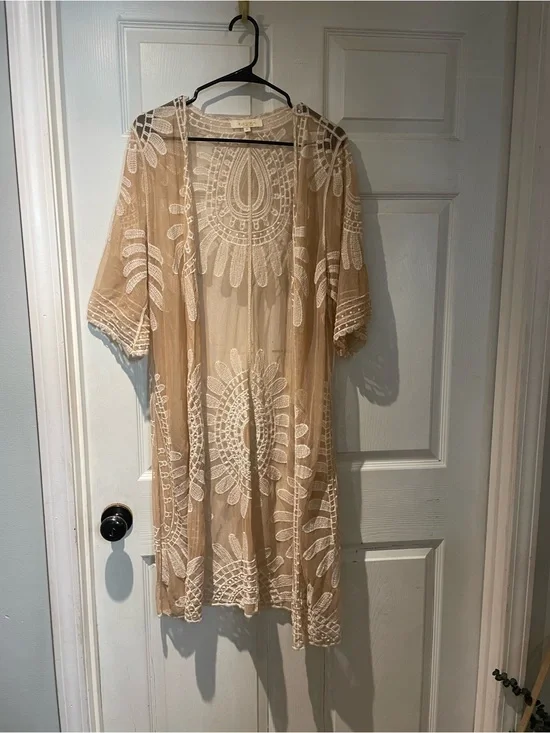 Rebellion Beige Sheer Embroidered Kimono Duster Medium