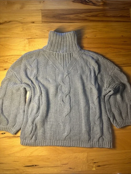 SHEIN Light Gray Cable Knit Turtleneck Sweater