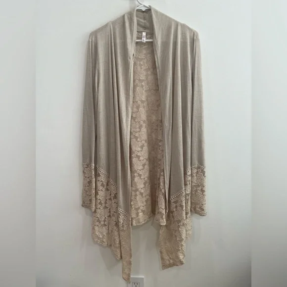 Daisies lace cardigan M
