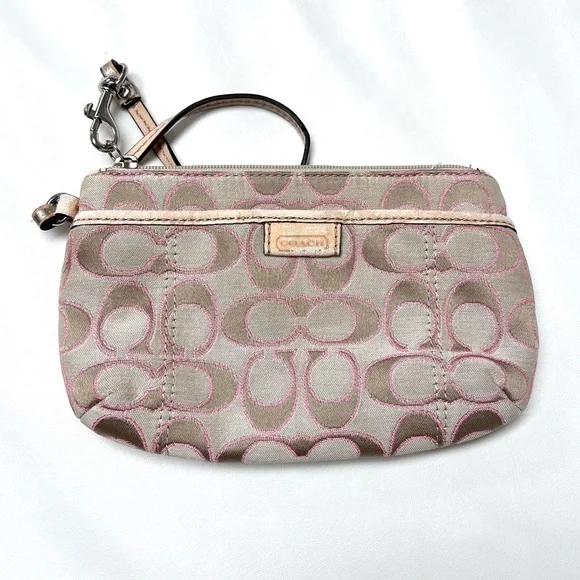 Coach Daisy Outline Signature C Monogram Metallic Khaki Pink Wristlet