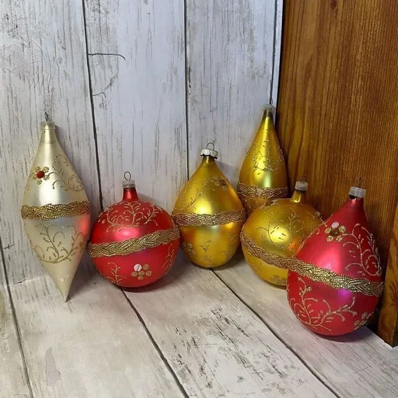 Vintage Gold Red White Glass Ornaments set‎ of 6 Glitter Rhinestones