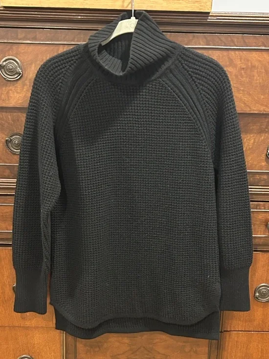 Banana Republic Black Wool Blend Turtleneck