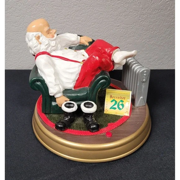 2002 Gemmy Animated Musical Relaxing Santa Figure - Read