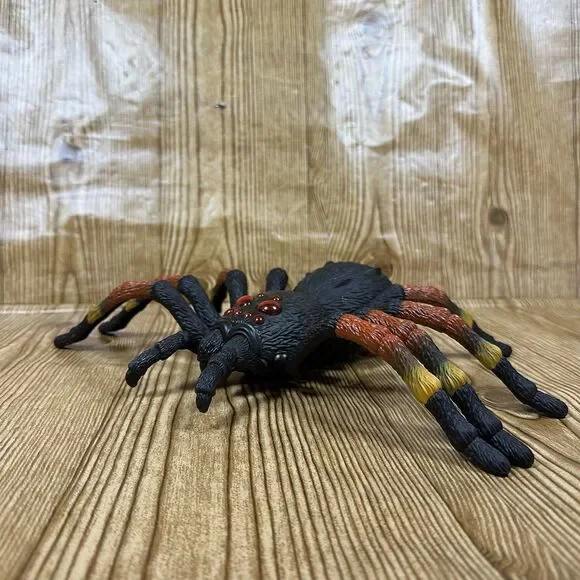 ZURU Robo Alive Giant Spider Toy Realistic‎ Moving Legs Electronic Halloween 13”