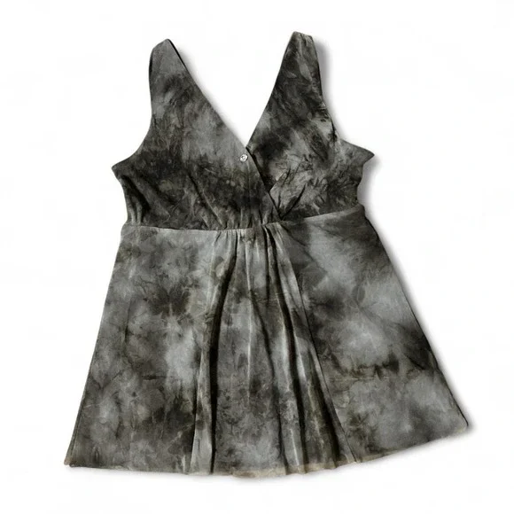 Michael Kors Grey Tie Dye Mesh Whimsigoth‎ Babydoll V-Neck Goth Sleeveless Top M