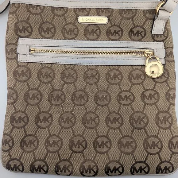 Michael Kors Signature Brown &‎ Cream Crossbody Purse