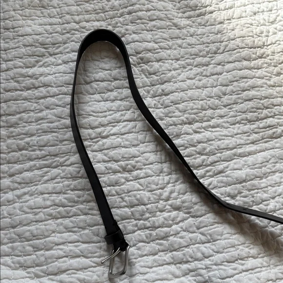 Gap kids blackLeather Belt with silver Buckle