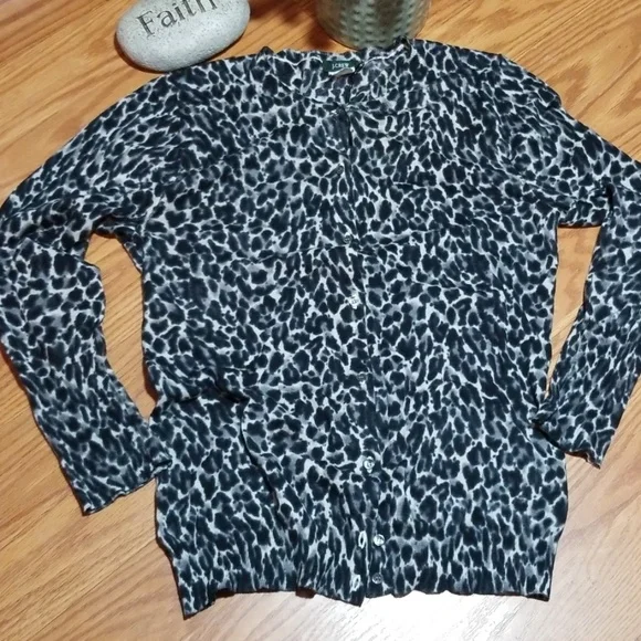 J‎ crew cardigan med
