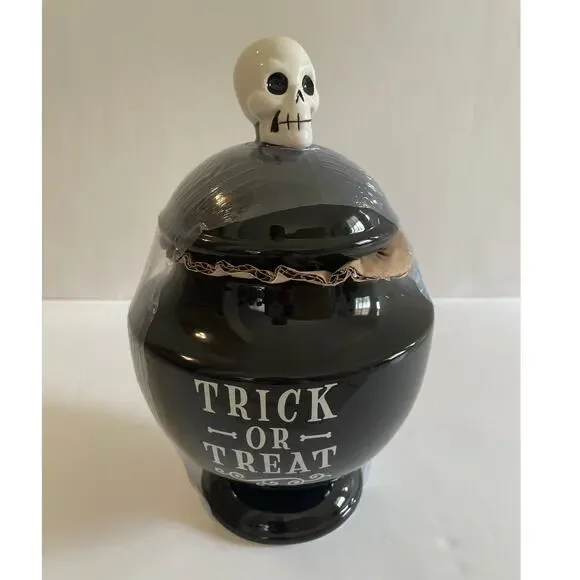 Target by Hyde & EEK Trick or Treat Black Skeleton Head Ceramic Cookie Jar‎
