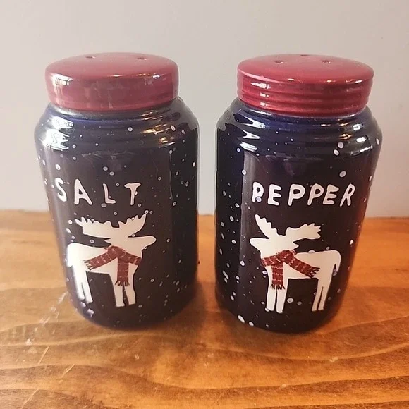 Debbie Mumm Salt and Pepper Shaker‎ Set Zak Designs Reindeers Holiday Decor Xmas
