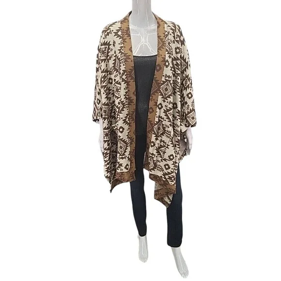 Denim Co Womens Trendy Printed Jacquard Open Front Poncho Cardigan Plus One Size