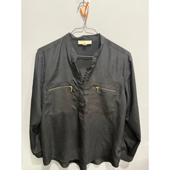 Michael Kors Black V-Neck Roll‎ Tab Sleeve Blouse Gold Zip Pockets Size 10