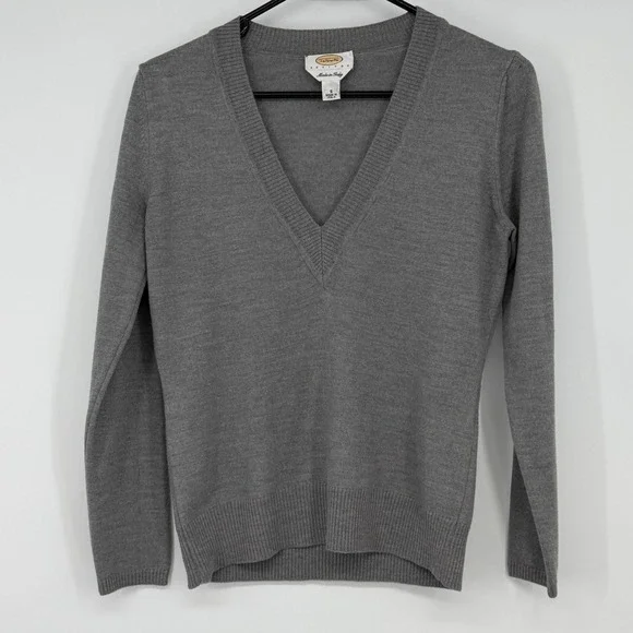 Talbots‎ Petites Gray V-Neck Sweater Small 100% Merino Wool Made Italy Fine Knit