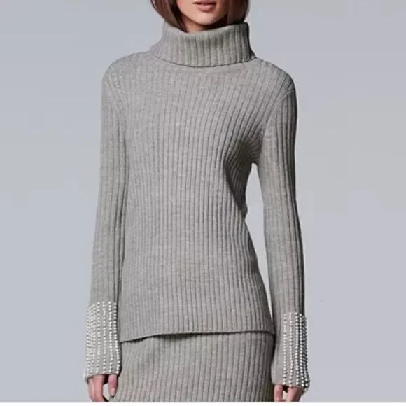 Embellished turtleneck sweater-